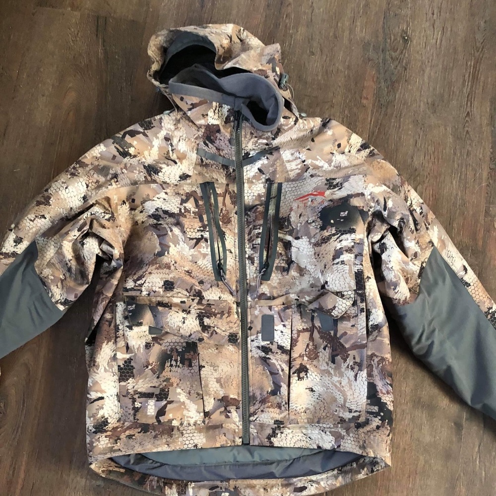 Men’s Large Layout jacket